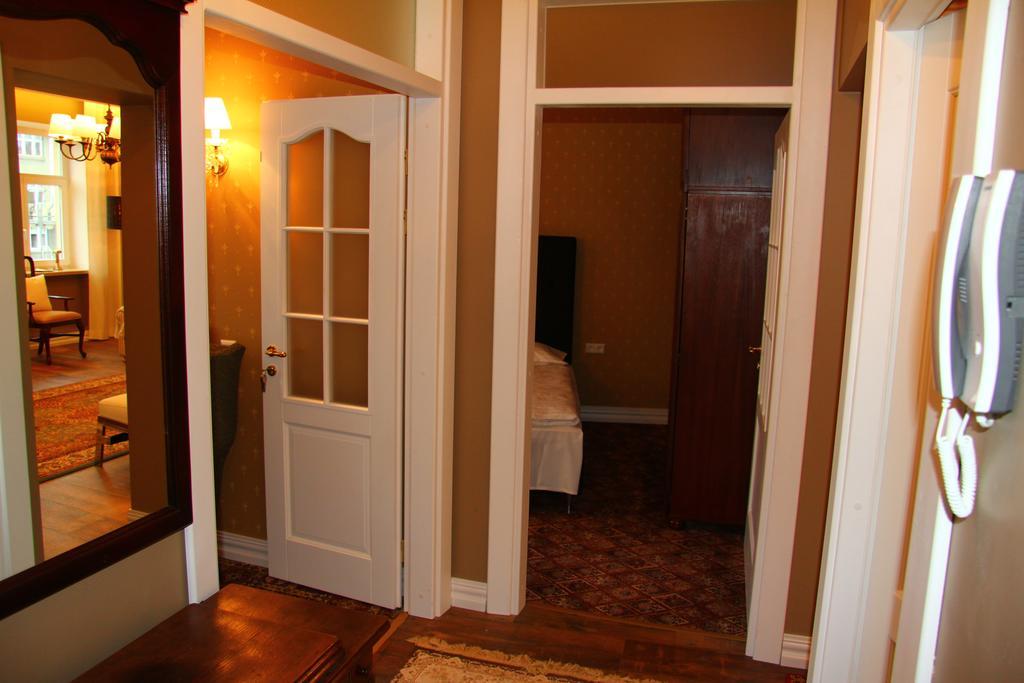 German18-3A Luxury Vilnius Apartment Room photo
